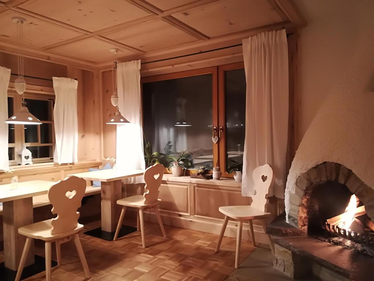 Gaestehaus Mathies Мителберг Екстериор снимка